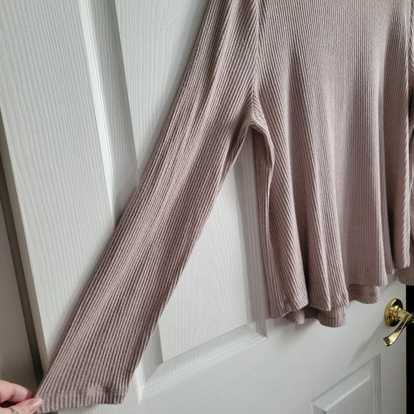 Soft Long Sleeve Top - Picture 7 of 8